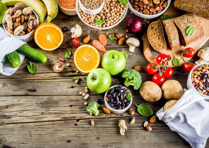 Tko je rekao da na dijeti ne možete jesti ugljikohidrate: 10 namirnica koje će vam pomoći u borbi s kilogramima