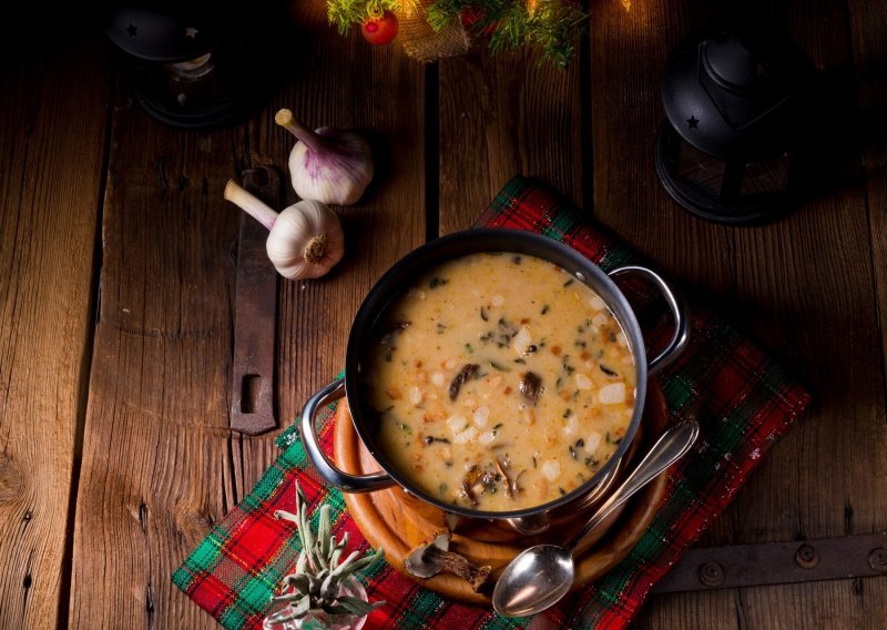 Nezahtjevan recept koji ćete obožavati: Krem juha od gljiva kao savršen dodatak blagdanskom stolu