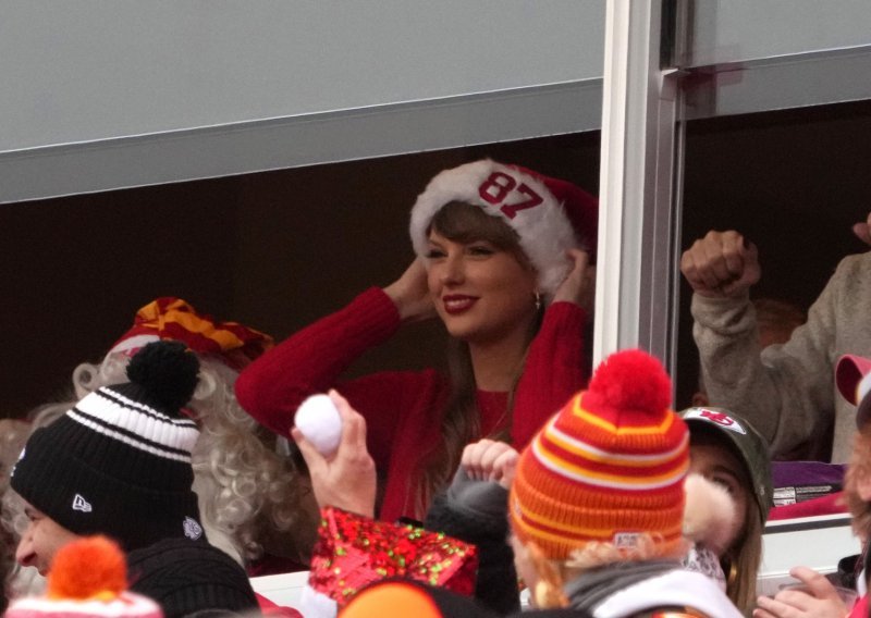 Taylor Swift provela Božić na utakmici, evo kako su je dočekali
