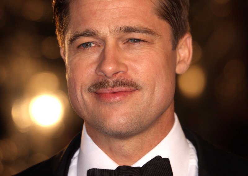 Brad Pitt razveselio 150 američkih obitelji